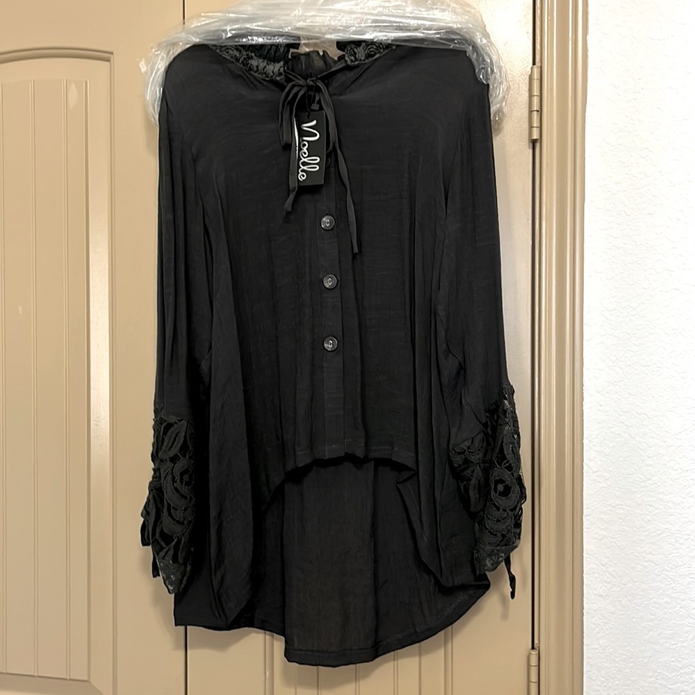 Noelle ruffle collar blouse